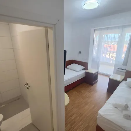 Hotel Jelena Brnaze